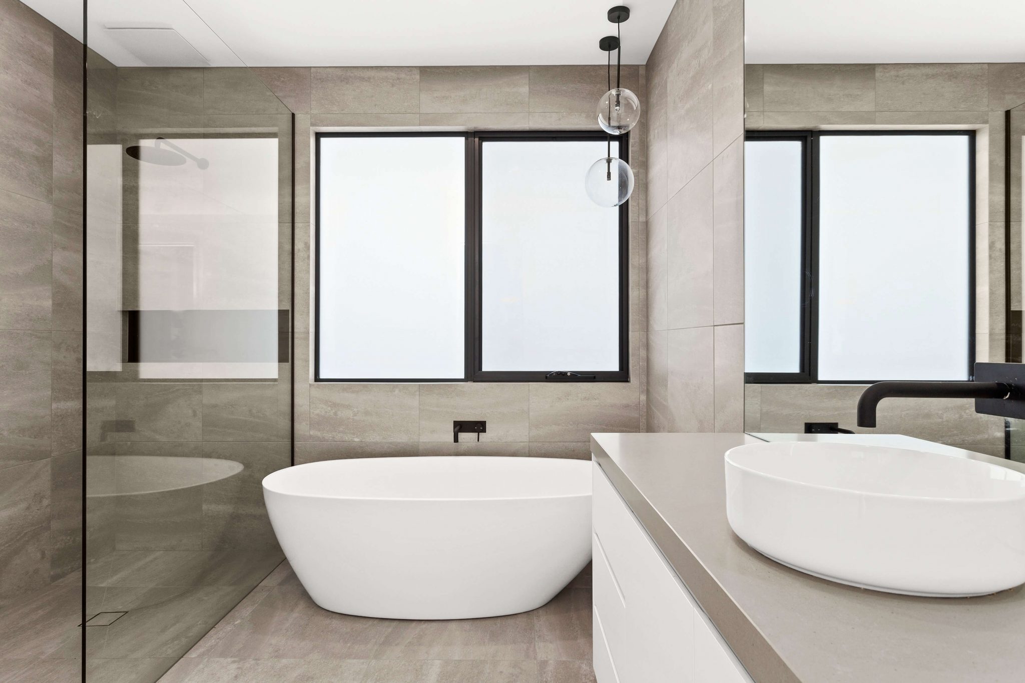7 Small Bathroom Ideas To Maximise Space And Functionality Gentrify Geelong Home Builders